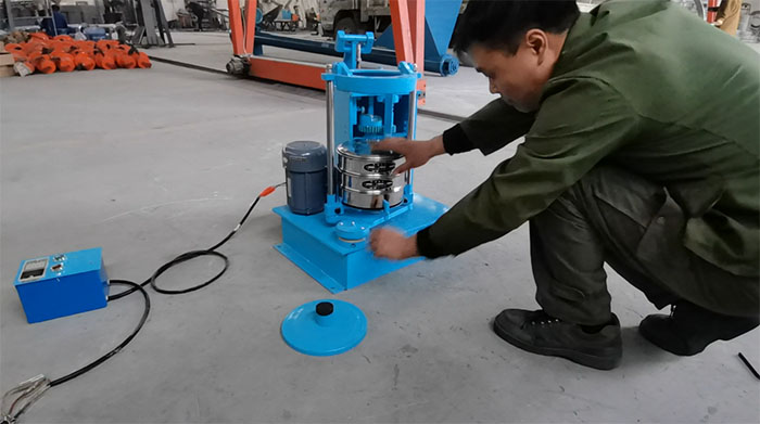 標(biāo)準(zhǔn)振篩機(jī)使用注意事項。